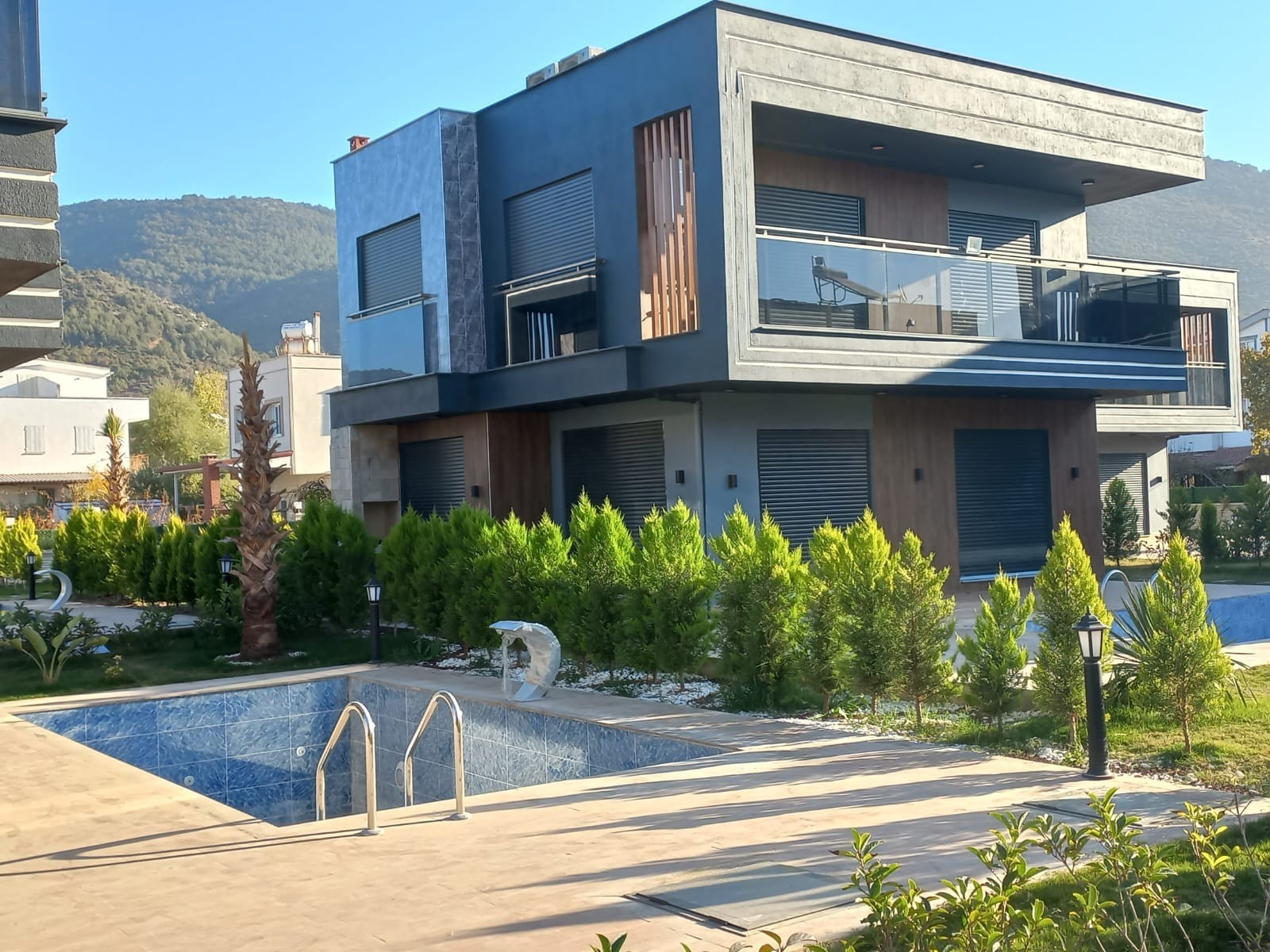 YOU WILL FEEL THE COMFORT TO THE LAST IN SPACIOUS SPACES DESIGNED WITH MODERN LINES!!