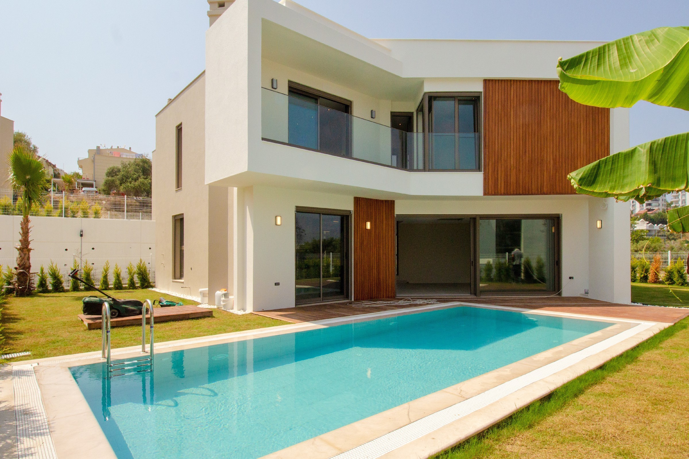 NEW LUXURY OPPORTUNITY IN KUSADASI'S MOST EXCLUSIVE SPOT !